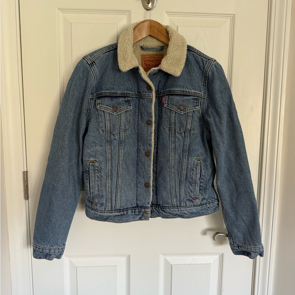 Women’s Levi's Sherpa Lined Denim Jean Jacket Size M